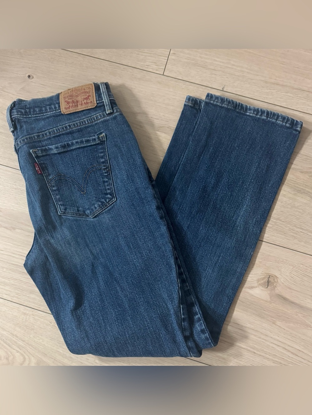 Levi’s 505 Straight Leg Women’s Dark Wash Denim Size 4 in Great Condition